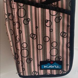 Kavu Travel Wallet. Light pink with green and brown stripes